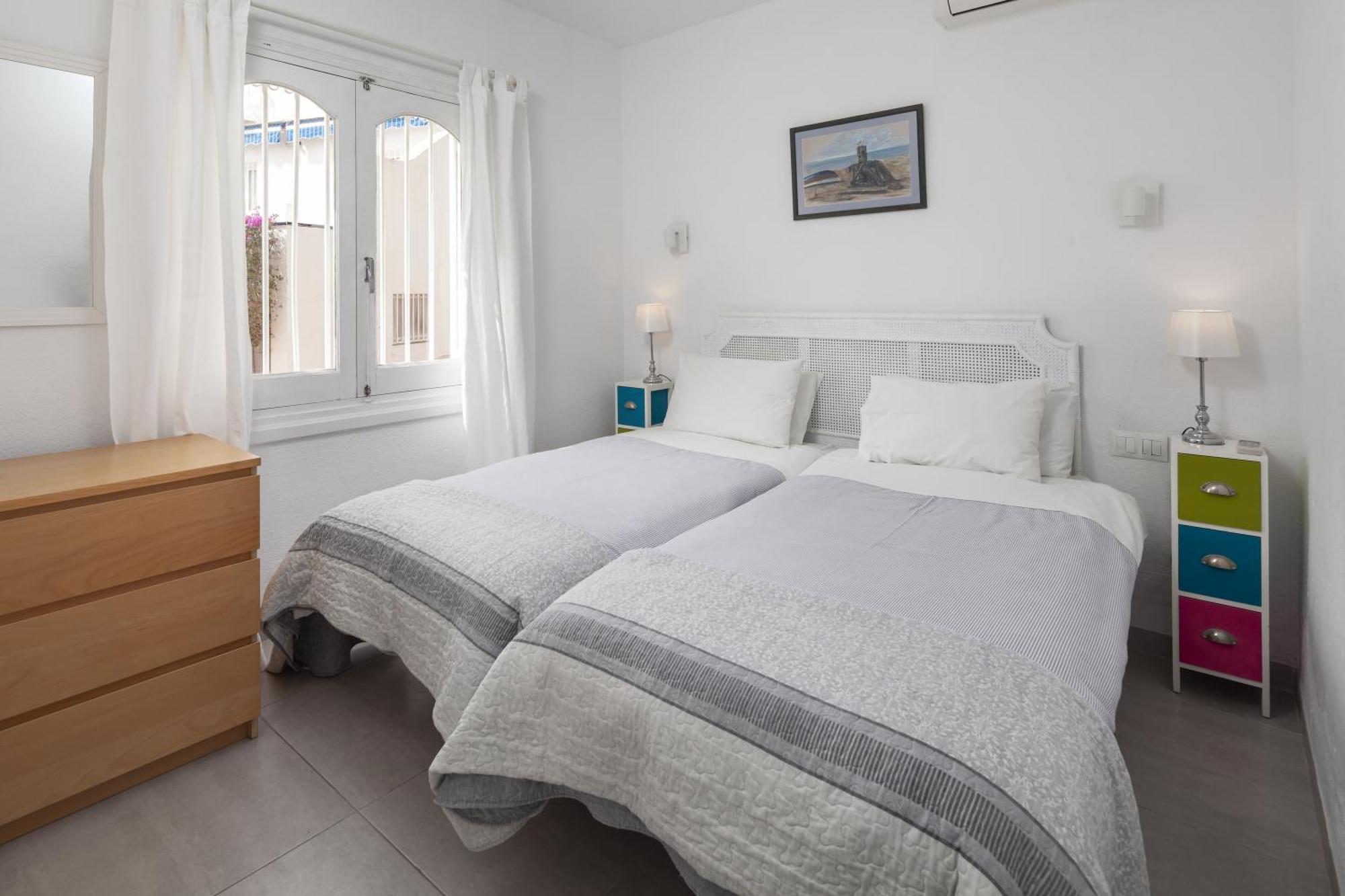 Bright Spacious 1 Bed Apartment 네르하 외부 사진